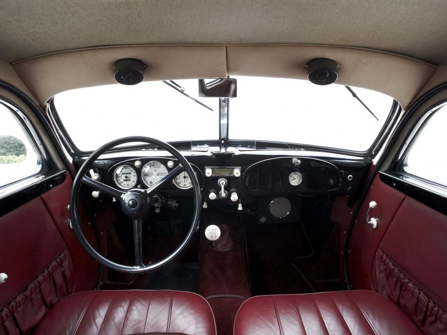  BMW 327 Coupe 1938 года  (фото 2 из 8)